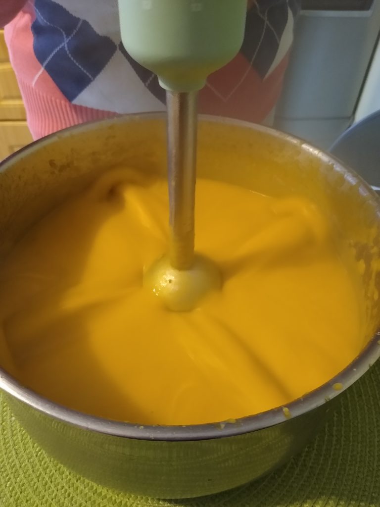 Zupa-krem z dyni: blendowanie